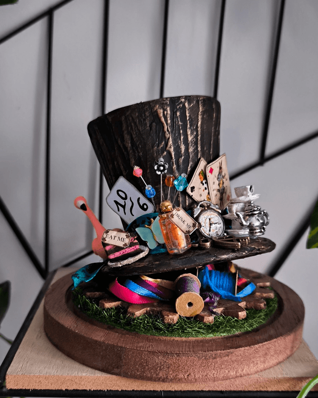 Wonderland - Chapeau fou