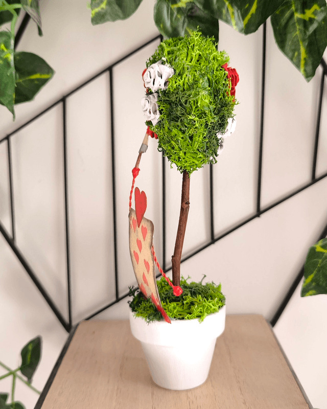 Wonderland - Jardinier de cœur en pot